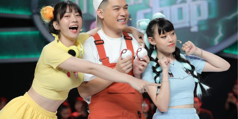 Trang phục chính là vấn đề gây tranh cãi của cô nàng
